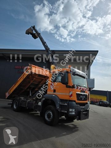 Vägmaskiner MAN TGS / 4X4 ALLRAD / Kipper + Kran