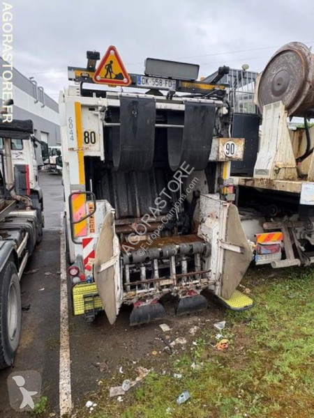 Utilaje pentru drumuri Scania P280