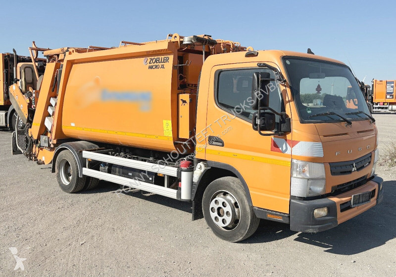 آلة لصيانة الطرق Mitsubishi Fuso 7C18 4x2 Fuso...