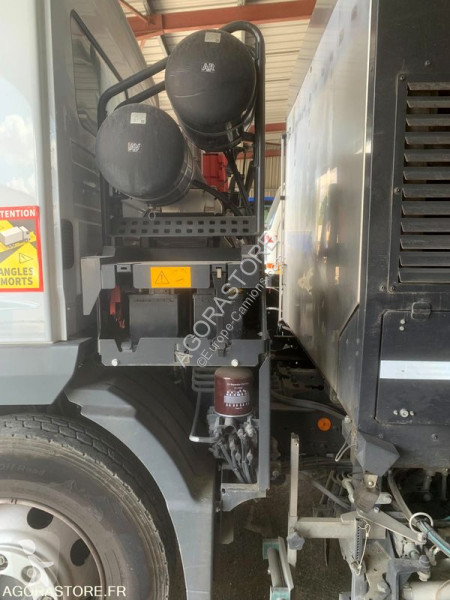 Mercedes 1524 road network trucks