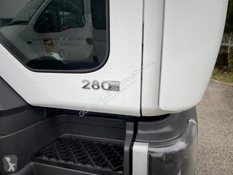 آلة لصيانة الطرق Renault 280.19 DXI