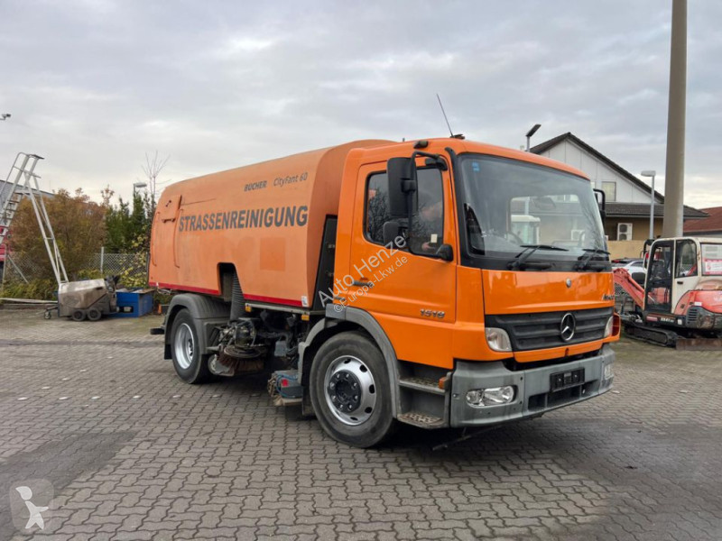 آلة لصيانة الطرق Mercedes Atego 1318 LKO...