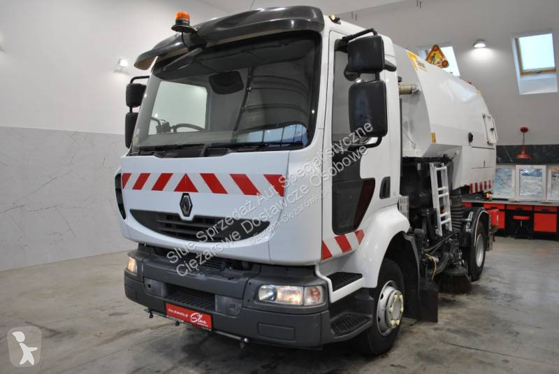 آلة لصيانة الطرق Renault