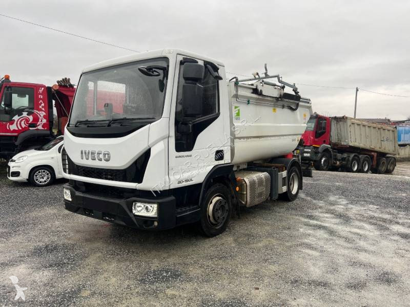 آلة لصيانة الطرق Iveco