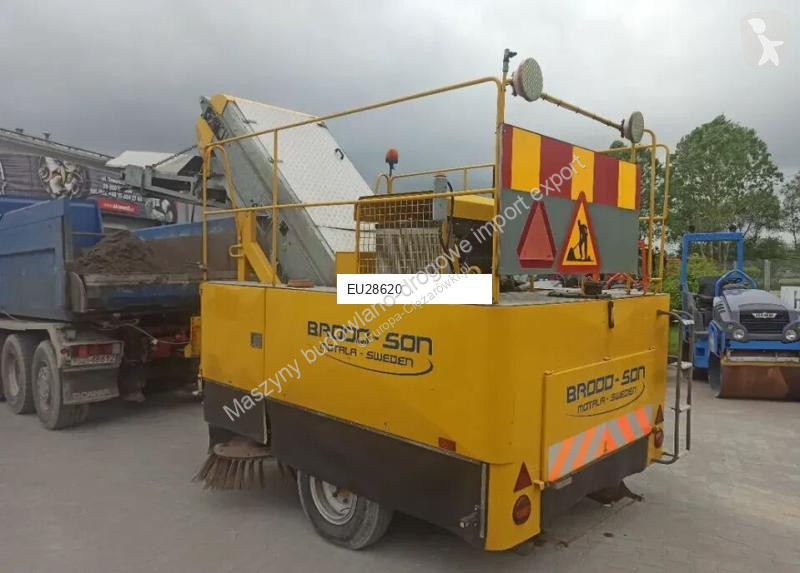 آلة لصيانة الطرق Broddson 2500 SCANDIA