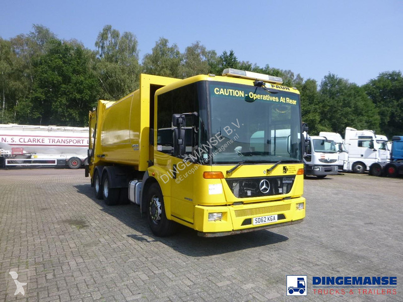 آلة لصيانة الطرق Mercedes 2633 6x4 RHD Euro 5...