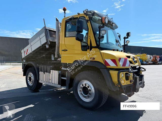 آلة لصيانة الطرق Unimog U serie 427 4x4 Tipper...