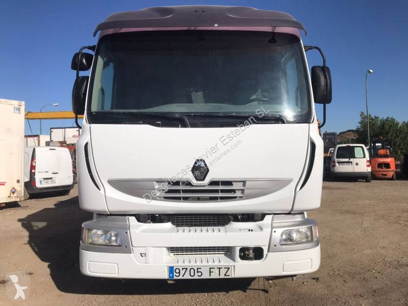 آلة لصيانة الطرق Renault