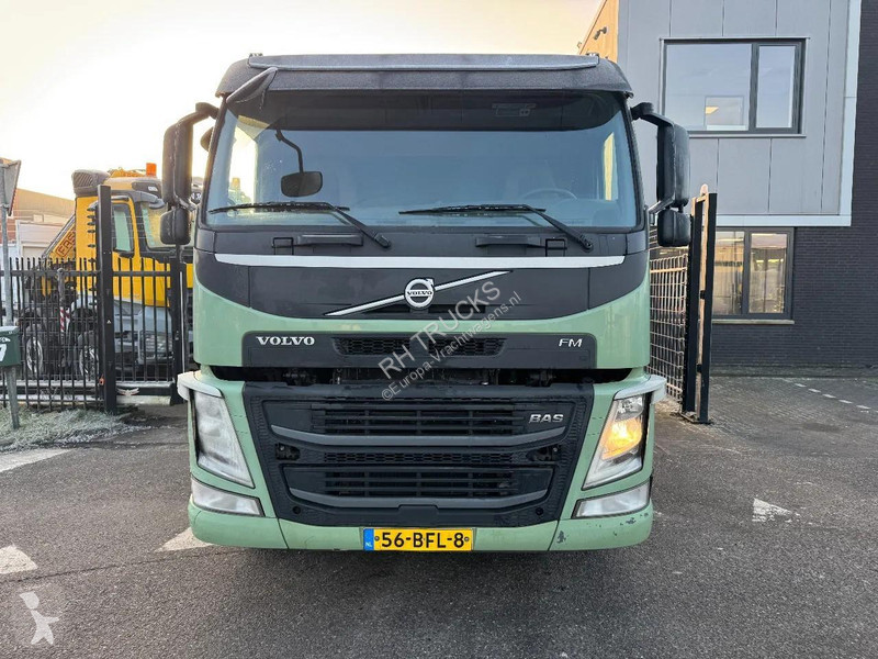 Engin de voirie Volvo 330 6X2 DENNIS EAGLE ROS...