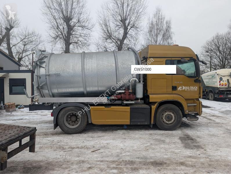 Engin de voirie MAN 4x4