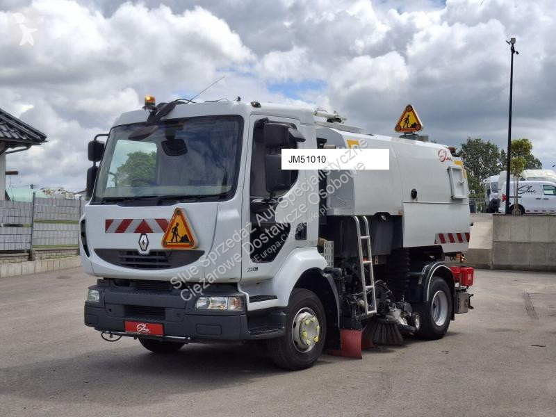 آلة لصيانة الطرق Renault 220