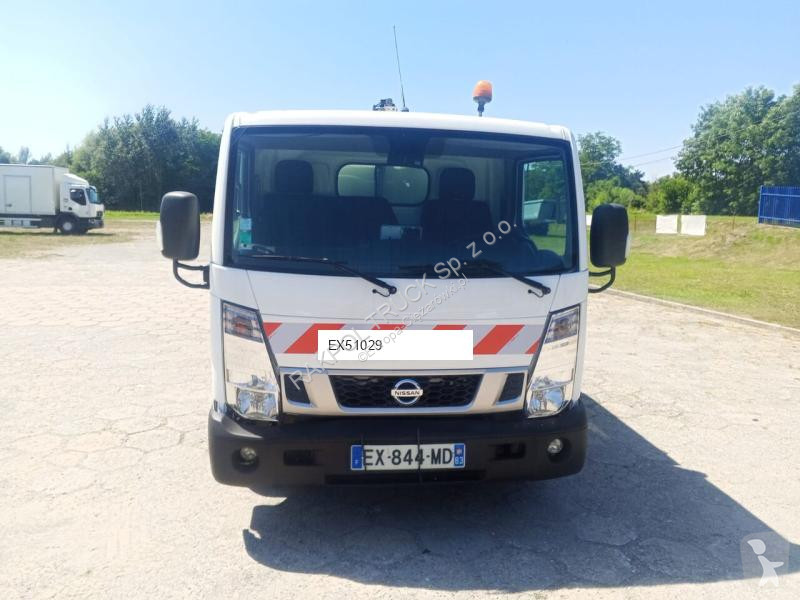 Engin de voirie Nissan NT400/ MODEL35.12...