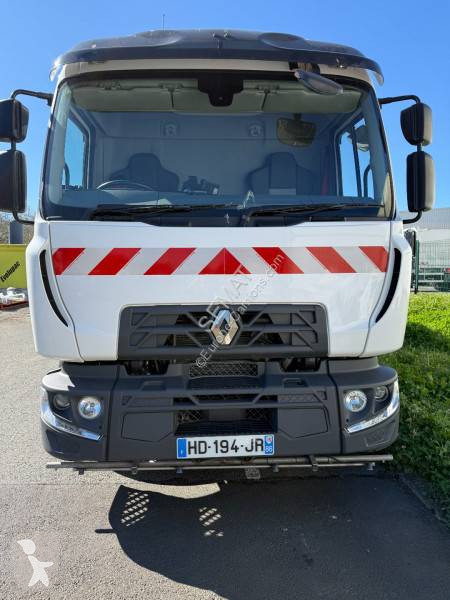 آلة لصيانة الطرق Renault