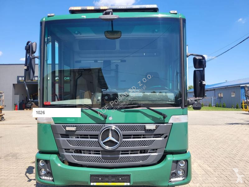 Коммунальная техника  Mercedes MF300 L200