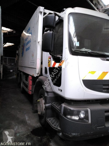 Vehículo de limpieza viaria Renault PREMIUM