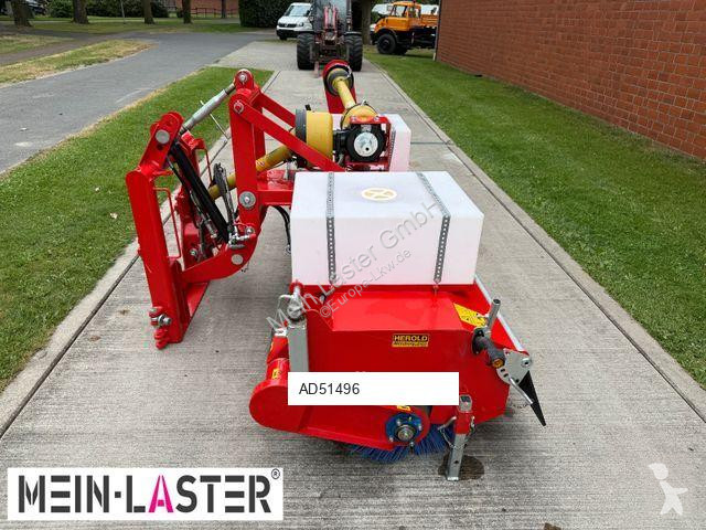 آلة لصيانة الطرق Unimog Dücker FKM 2400...