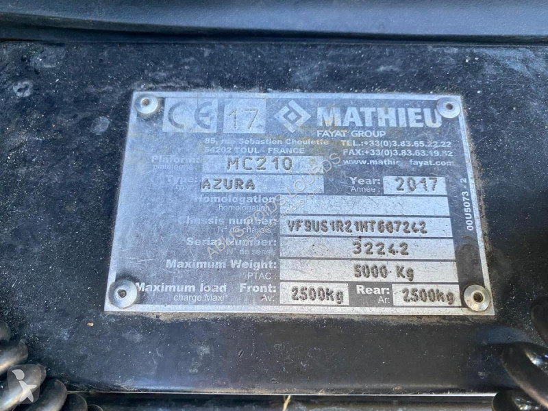 آلة لصيانة الطرق Mathieu MC210