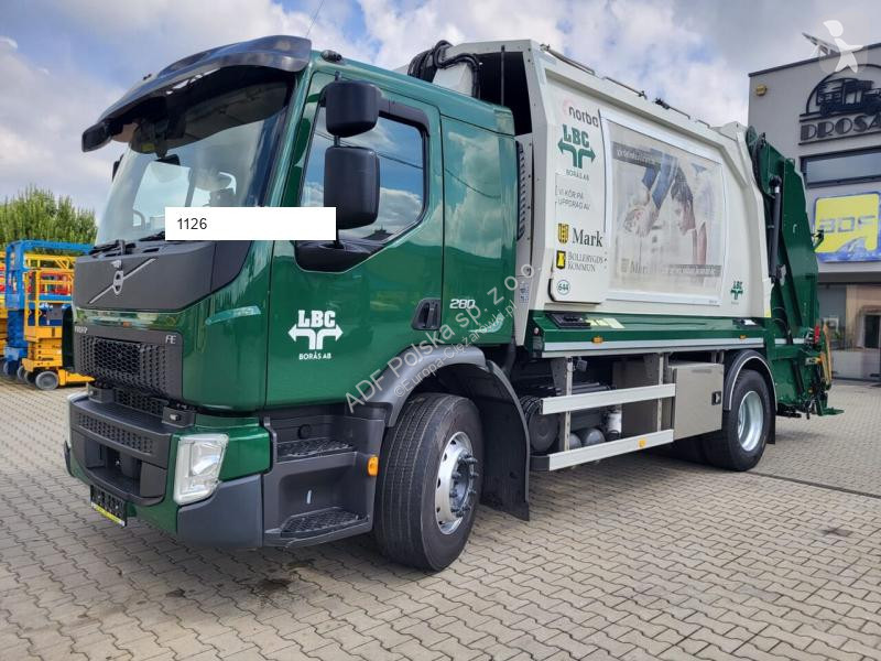 آلة لصيانة الطرق Volvo MF300 L200 15h25