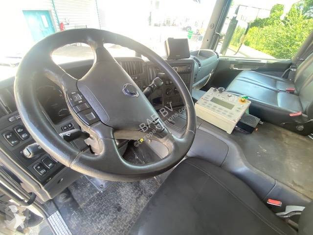 Engin de voirie Scania