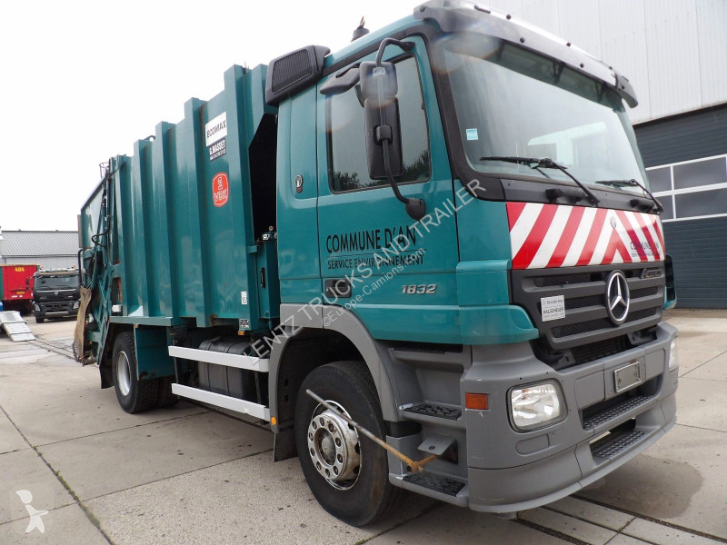 Engin de voirie Mercedes ACTROS...