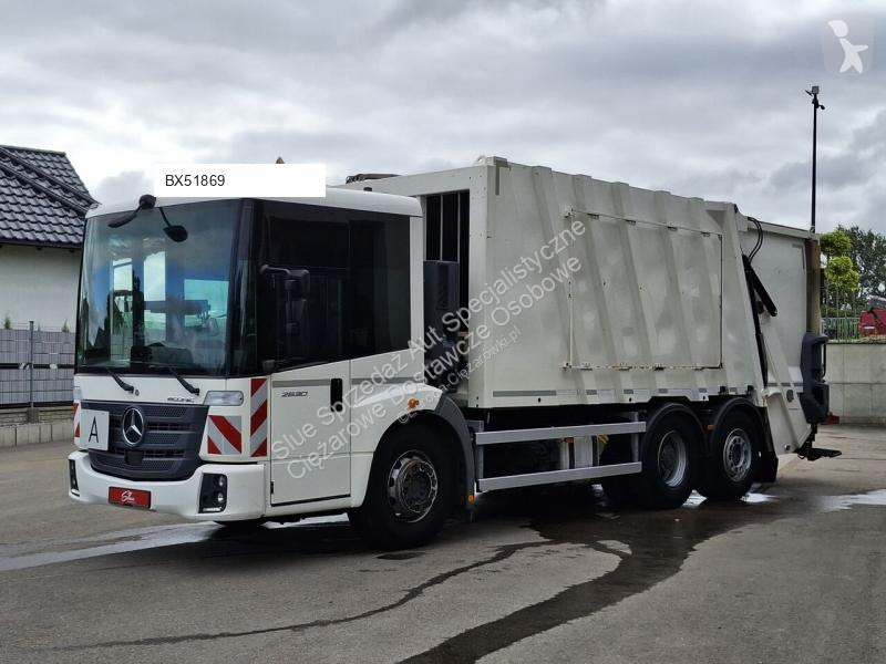 آلة لصيانة الطرق Mercedes press 522 Zoeller