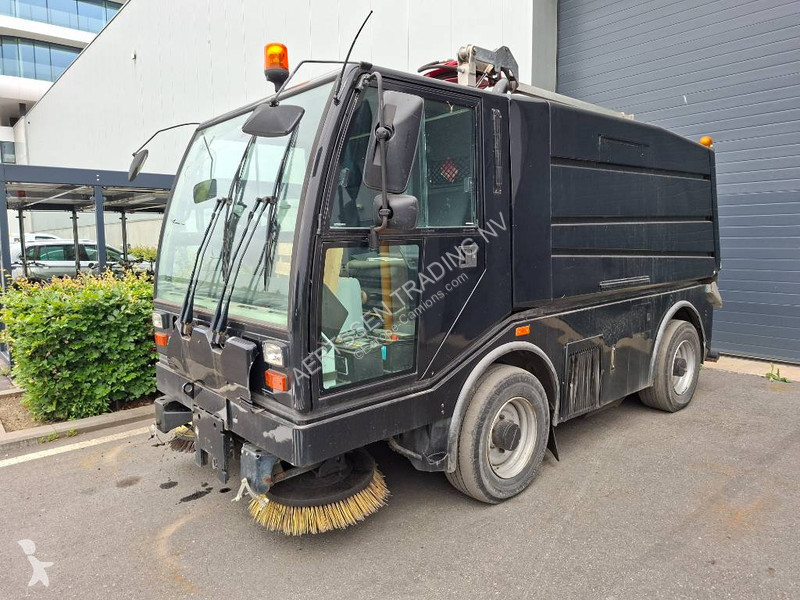 آلة لصيانة الطرق Bucher Schoerling Citycat5000
