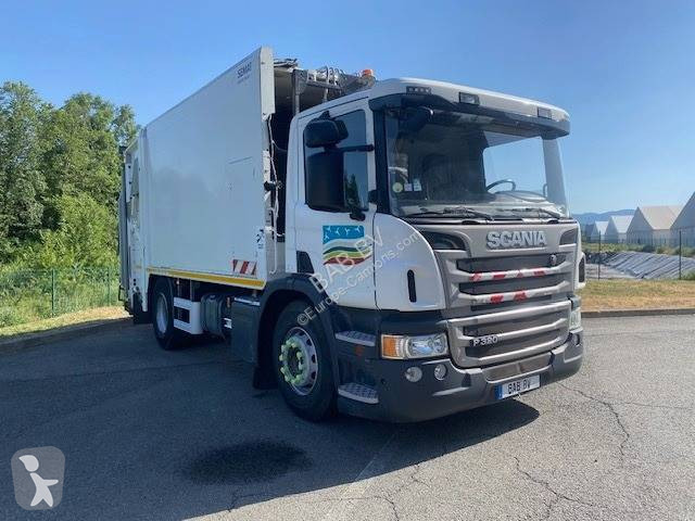 آلة لصيانة الطرق Scania