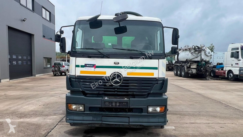 Vehículo de limpieza viaria Mercedes 2533...