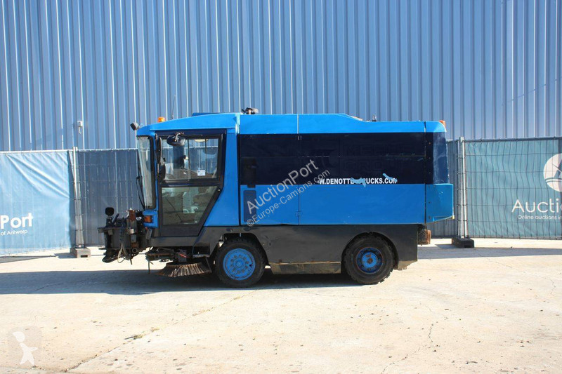 Engin de voirie Ravo 5002 SI CD