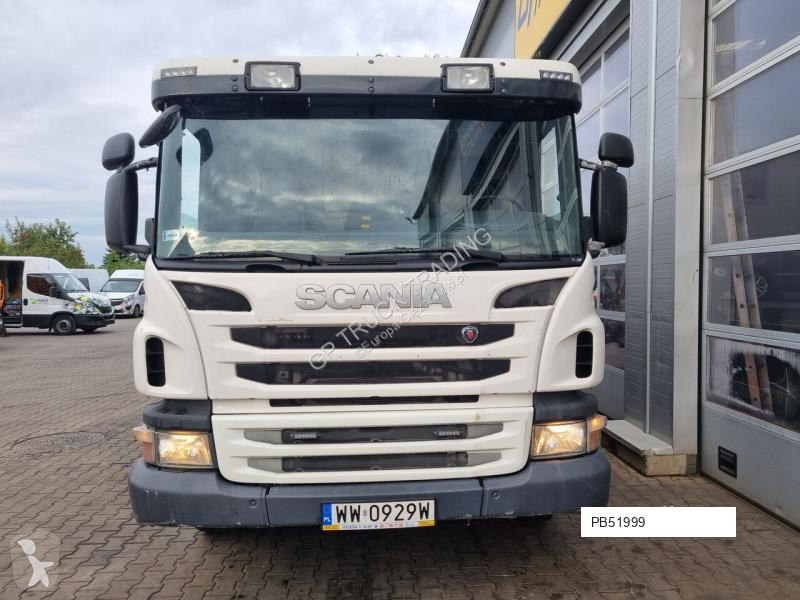 Engin de voirie Scania P360