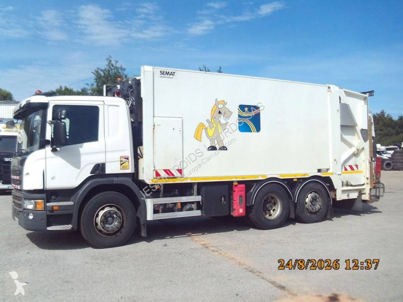 Engin de voirie Scania