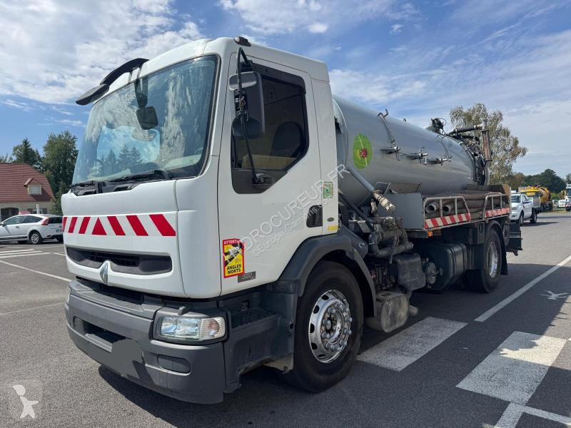 Engin de voirie Renault 320 DCI