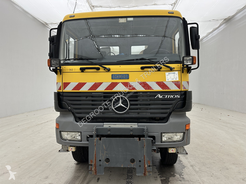 Vehículo de limpieza viaria Mercedes 2031 - 4x4...