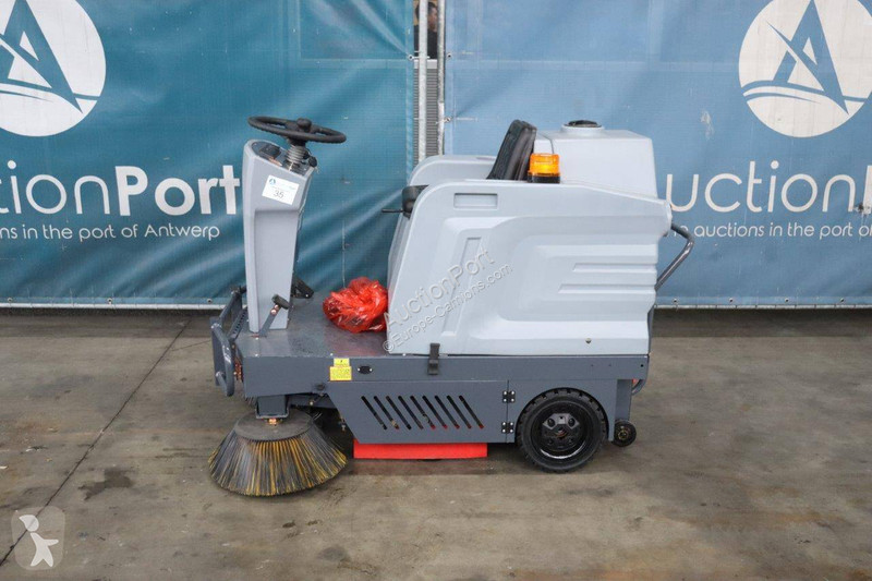 Vehículo de limpieza viaria  S1250