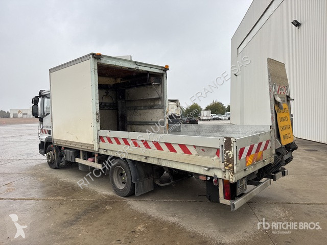 Véhicule utilitaire Iveco 100E18