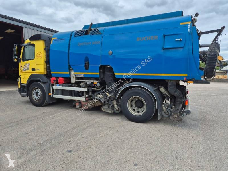 Volvo 420 road network trucks