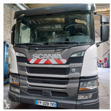 Camión volquete para residuos domésticos Scania