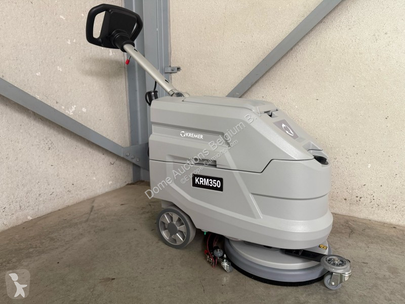 Комунальна техніка  KRM350