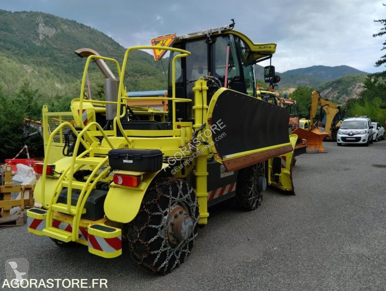 Engin de voirie  RIDERTRACK CHAPTRAC 230