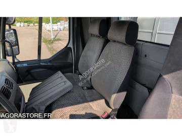Camion de colectare a deşeurilor menajere