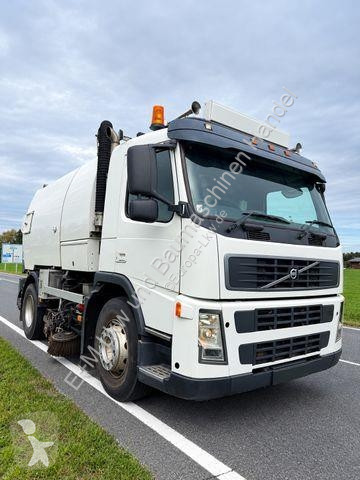 Коммунальная техника  Volvo FM 9 4X2 KEHRMASCHINE