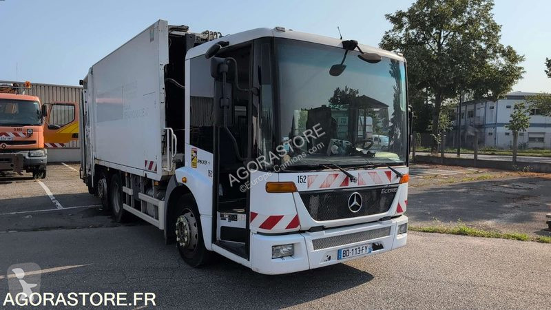 Vägmaskiner Mercedes ECONIC2633