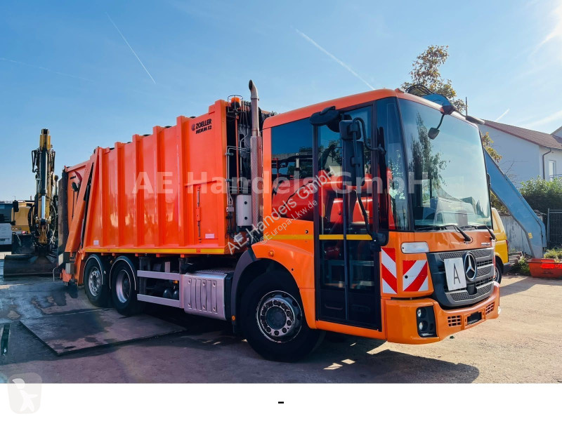 آلة لصيانة الطرق Mercedes ECONIC 2635 NGE-L62N...