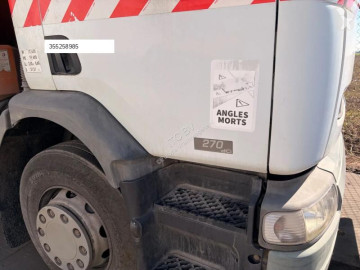 Camion benne à ordures ménagères Renault