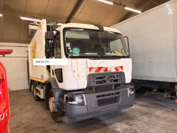 Camion benne à ordures ménagères Renault
