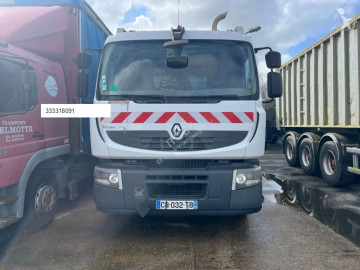 Camion benne à ordures ménagères Renault