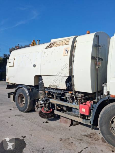DAF 310 road network trucks