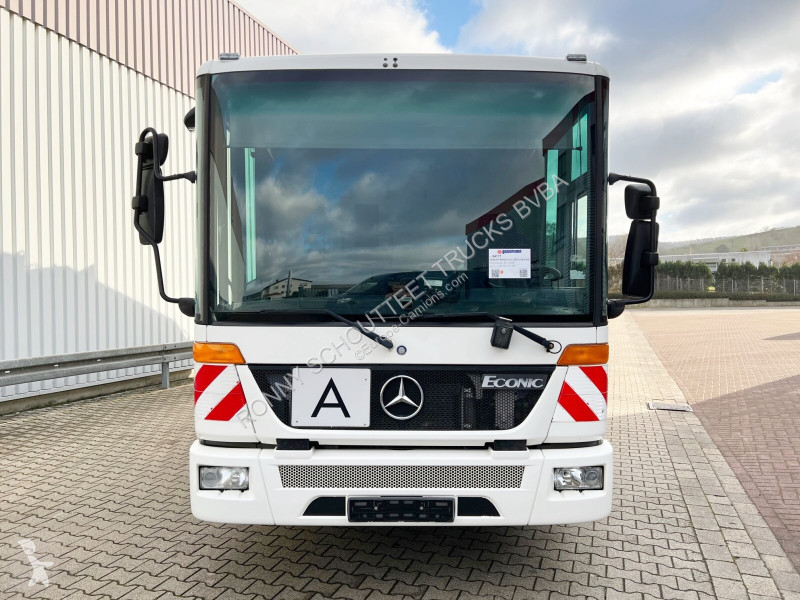 Utilaje pentru drumuri Mercedes Econic 2633...