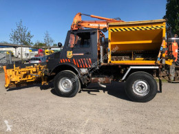 /103/2/8118071-schneeraumungsfahrzeug-unimog_th.jpg