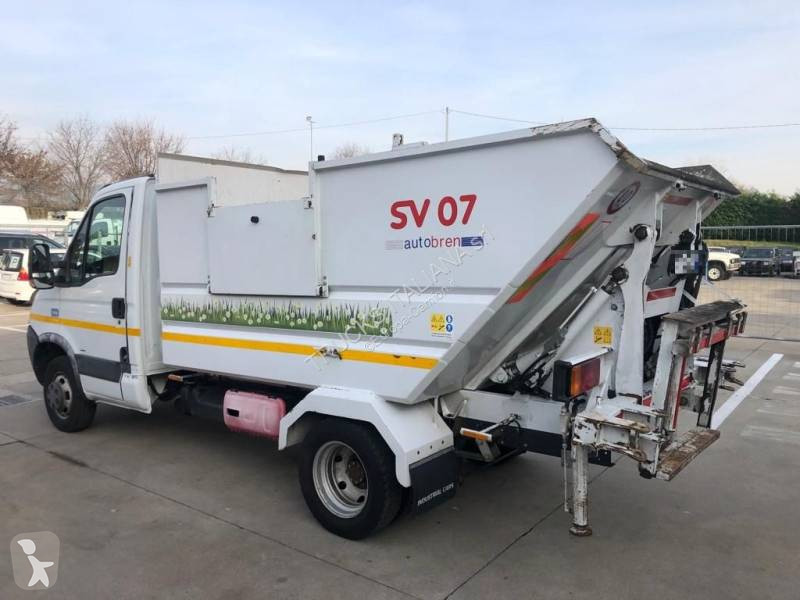 Silniční stroje Iveco